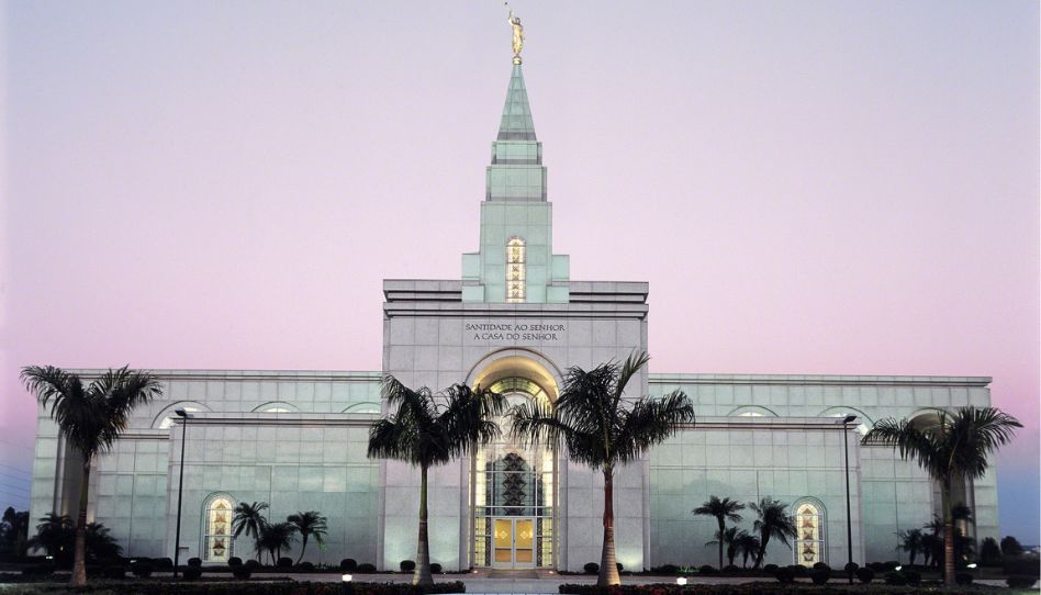 Templo de Campinas ao entardecer