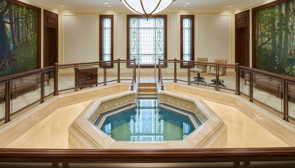 Pia bastimal do templo, batismo pelos mortos