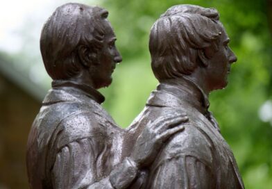 Élder Gong dedica novo Centro de Visitantes do Templo de Nauvoo